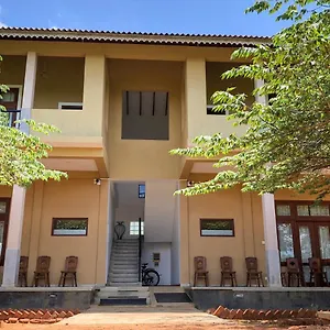 Castle Rock Sigiriya Hotel Kibissa